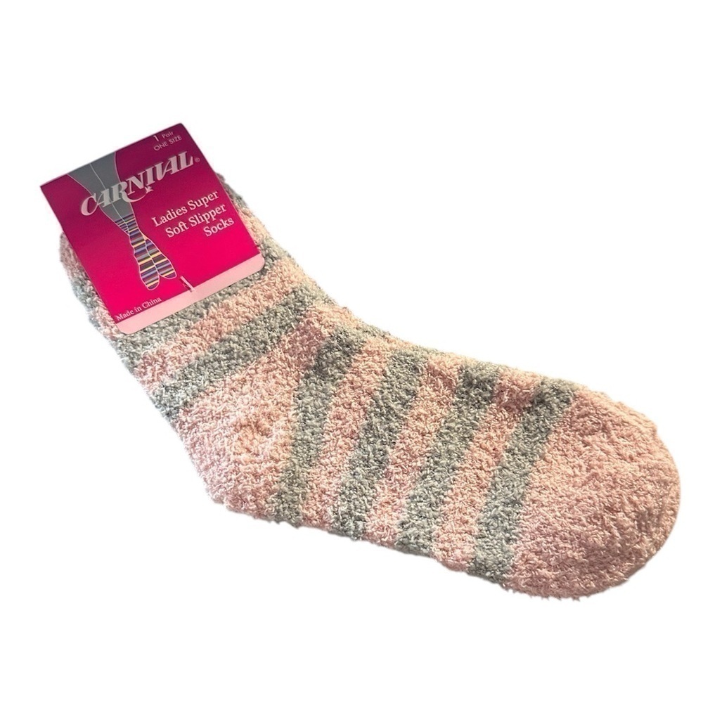 NWT Carnival Ladies Super Soft Slipper Socks /Fuzzy Crew Socks Striped Pink Gray